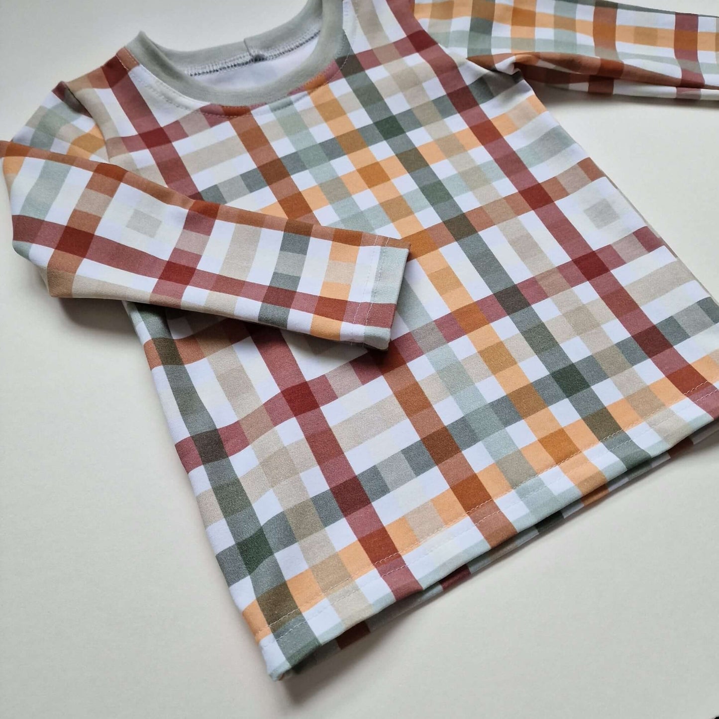 Gingham long sleeved tshirt